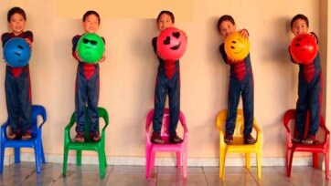 Kids Color Balloon Challenge with Spider Costume and Tiny Chairs
